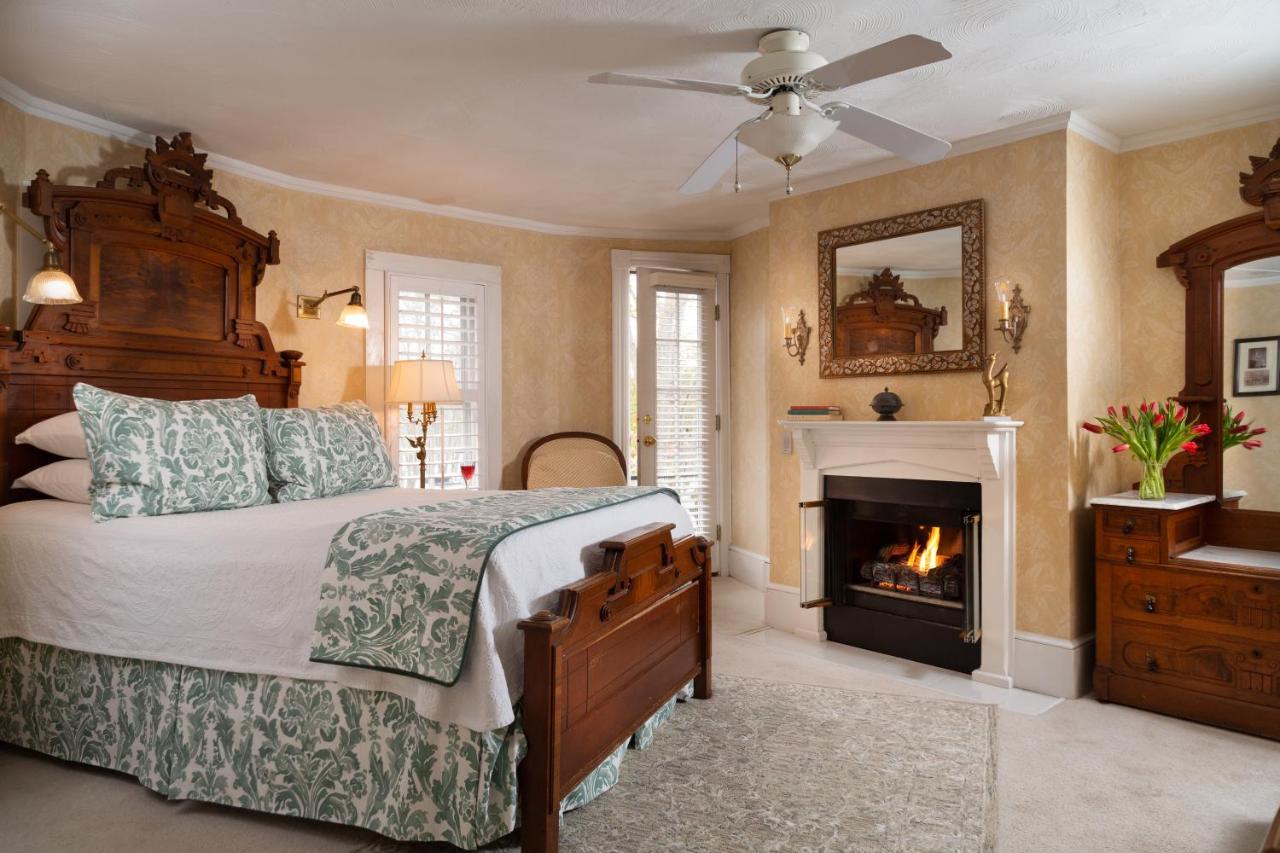 White Doe Inn Bed & Breakfast Manteo Bagian luar foto