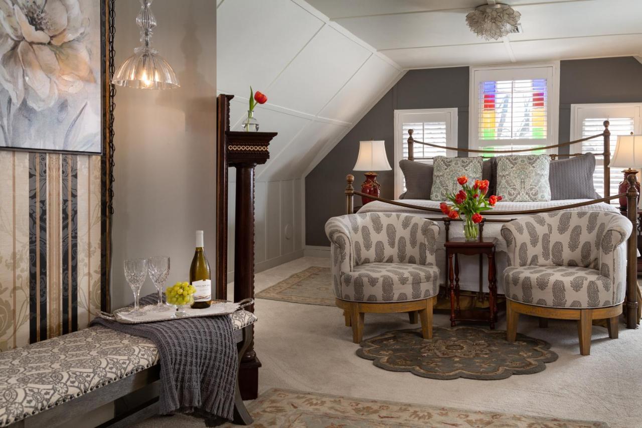 White Doe Inn Bed & Breakfast Manteo Bagian luar foto