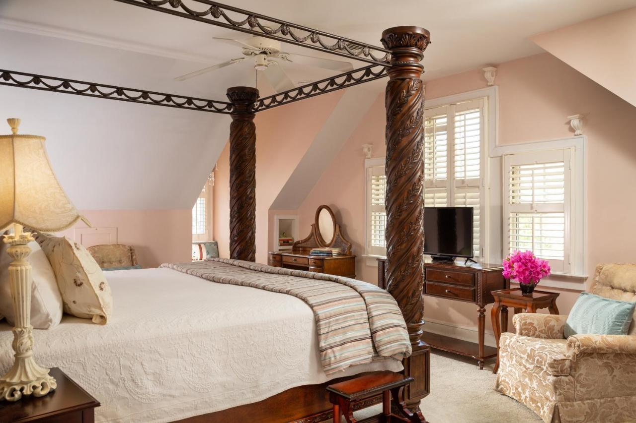 White Doe Inn Bed & Breakfast Manteo Bagian luar foto