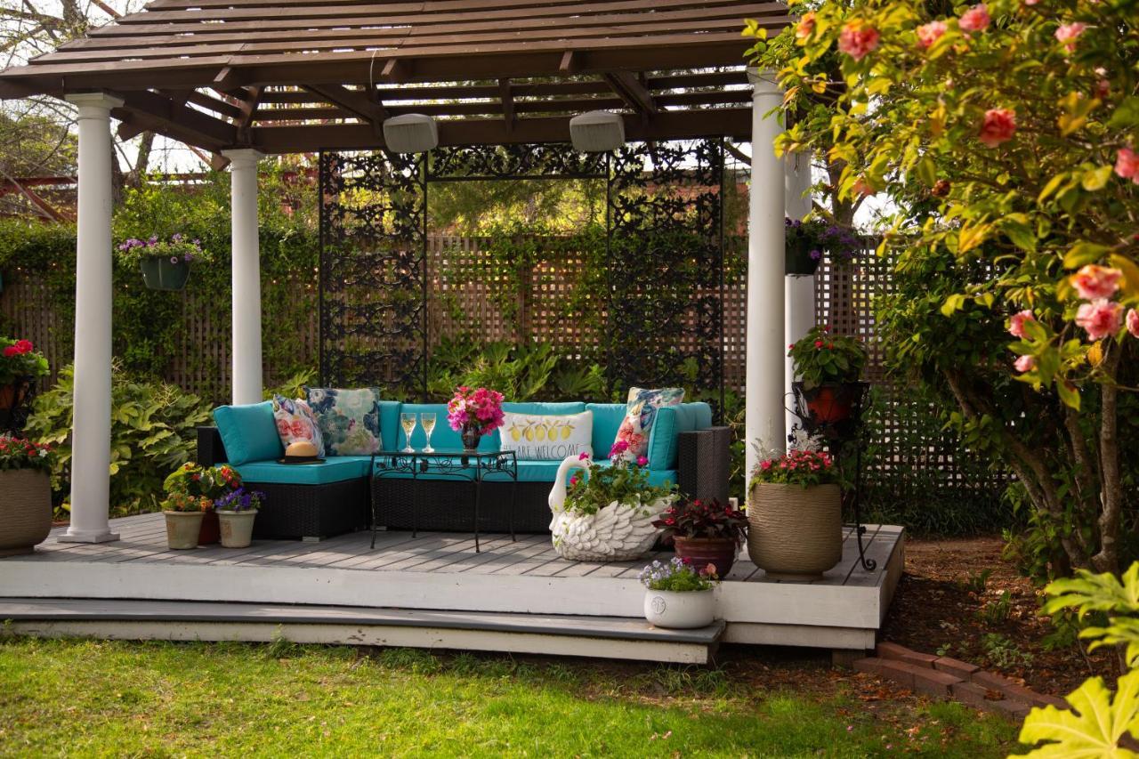 White Doe Inn Bed & Breakfast Manteo Bagian luar foto
