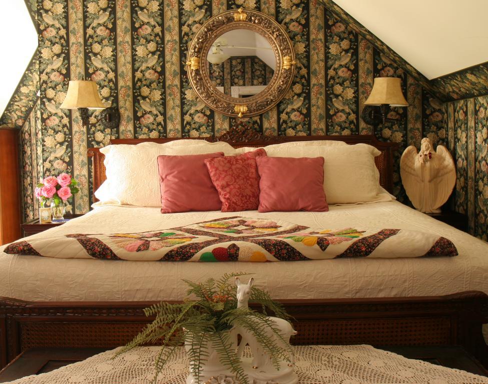 White Doe Inn Bed & Breakfast Manteo Ruang foto
