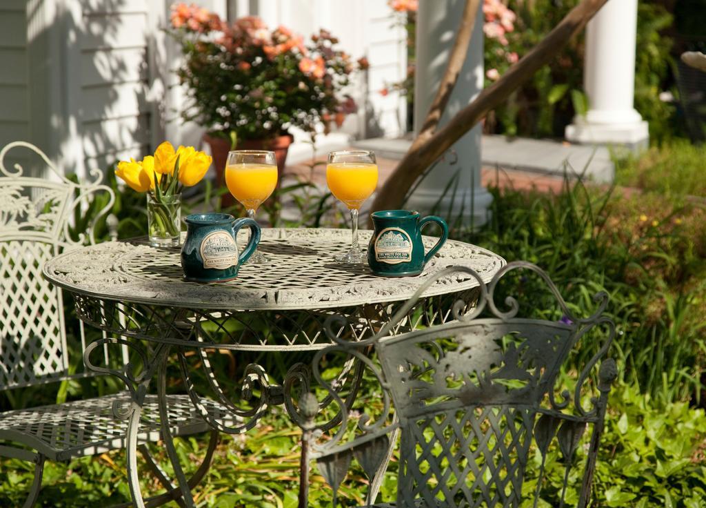 White Doe Inn Bed & Breakfast Manteo Bagian luar foto