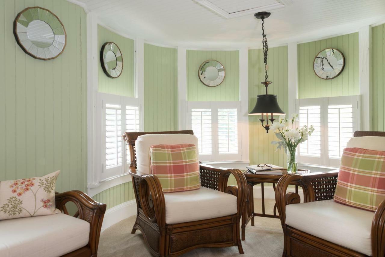 White Doe Inn Bed & Breakfast Manteo Bagian luar foto